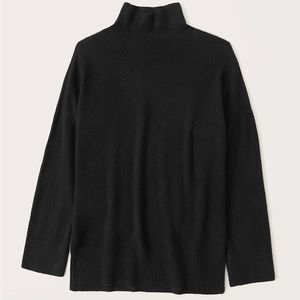 Oversized Legging-Friendly Turtleneck Sweater